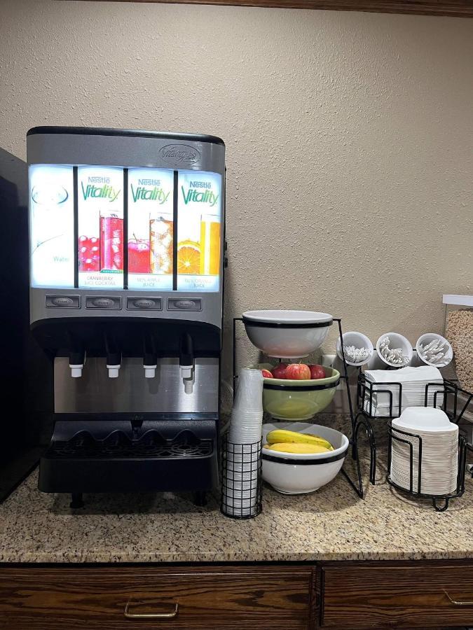 Quality Inn & Suites Μπράντφορντ Εξωτερικό φωτογραφία