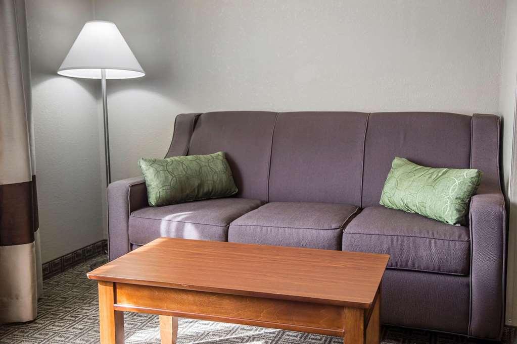 Quality Inn & Suites Μπράντφορντ Δωμάτιο φωτογραφία