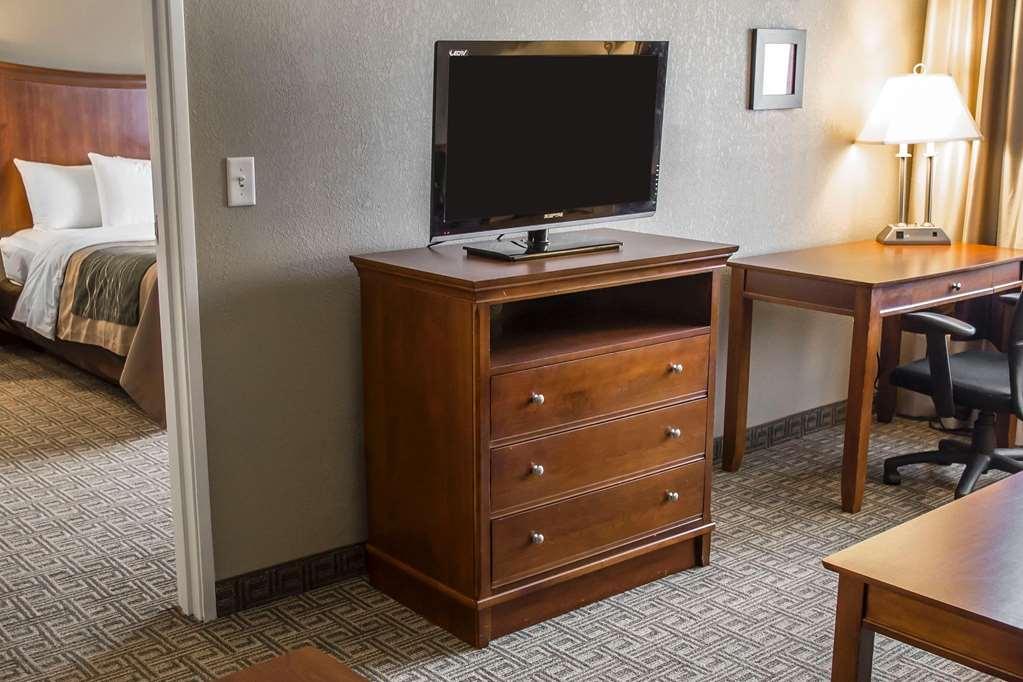 Quality Inn & Suites Μπράντφορντ Δωμάτιο φωτογραφία