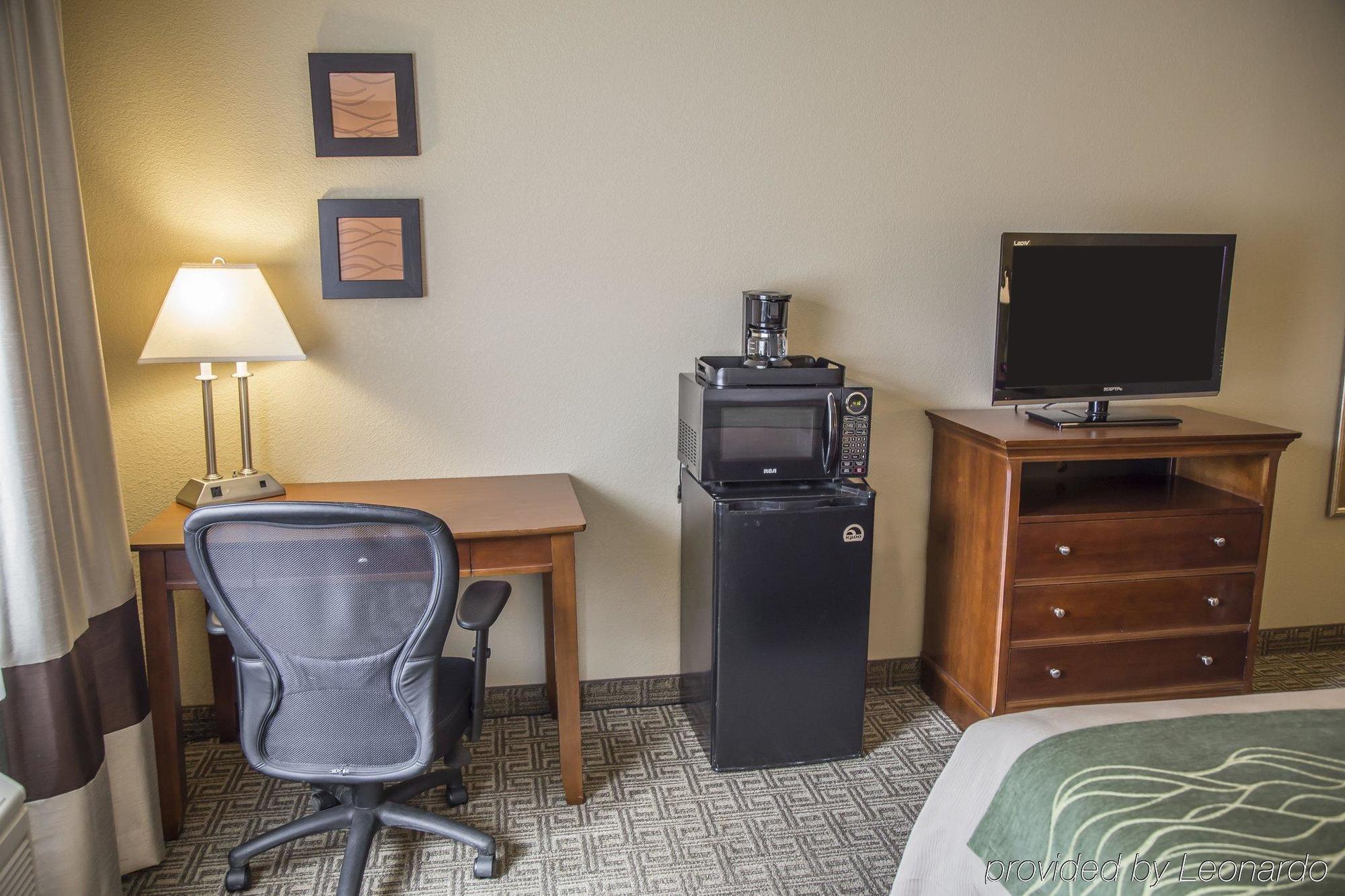 Quality Inn & Suites Μπράντφορντ Εξωτερικό φωτογραφία